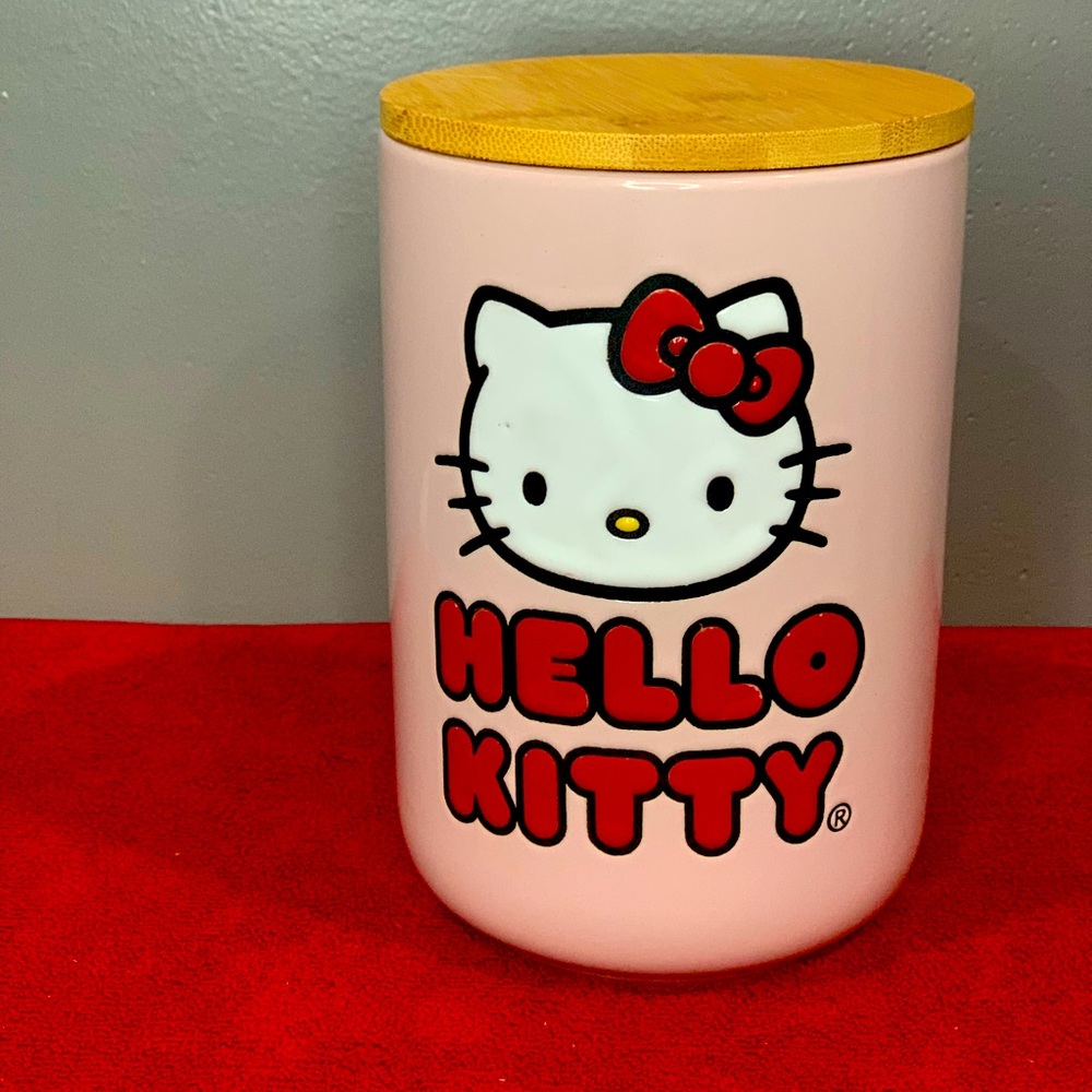 Hello Kitty, Sanrio cookie jar